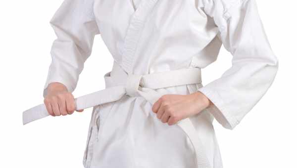 Как завязывать пояс на кимоно