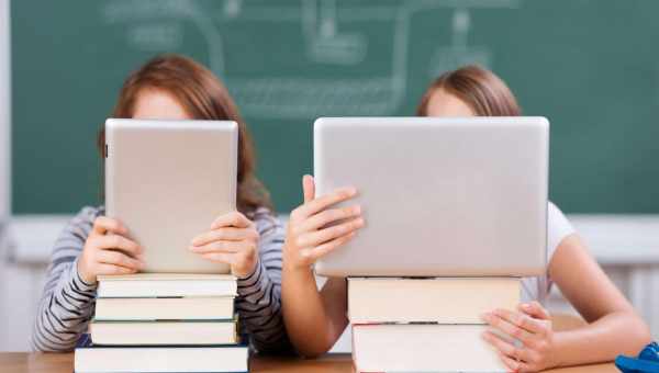 Освіта майбутнього: як планшети реформують навчальний процес у школах та університетах