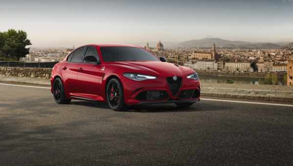 Пять Alfa Romeo, которые скрасят ваш день