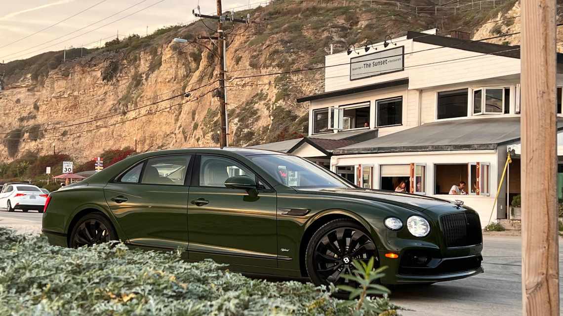 В Австралии делают юты даже из Bentley