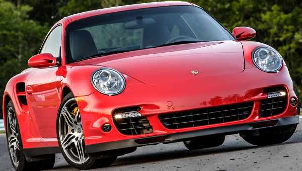 На Porsche 911 поставили ""красную точку""