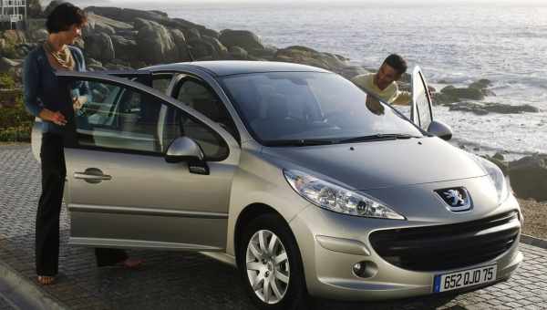 Автомобили Peugeot прокатились по российской глубинке