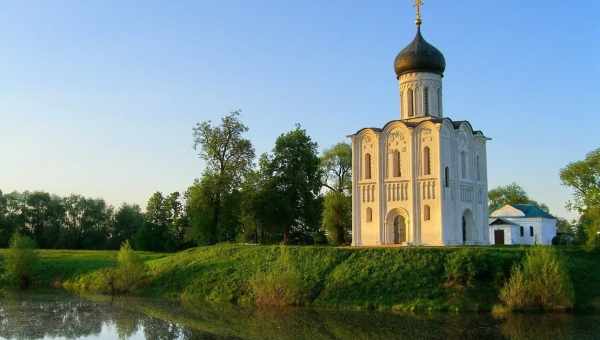 Храмы Ильи Пророка и Покрова Пресвятой Богородицы в селе Веретея